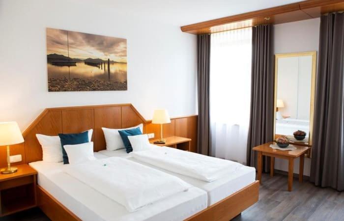 Gasthof Zur Post Oberwirt Chieming Exteriör bild